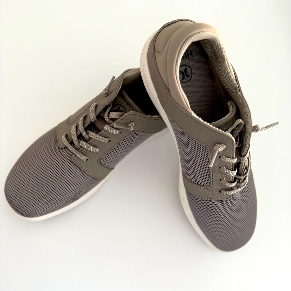 Hurley Shoreline Men's Gray Casual Sneakers, size various New in box